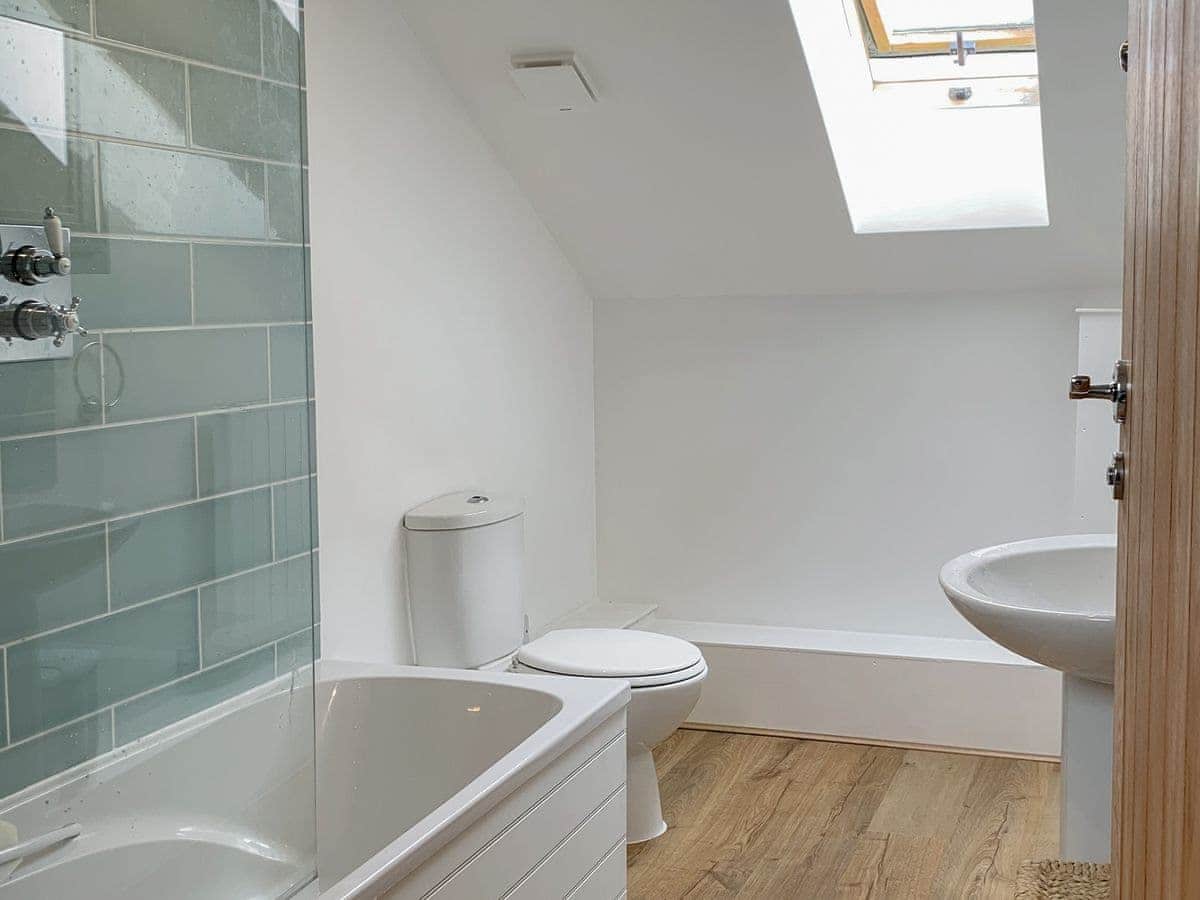Rosemary Cottage Bathroom
